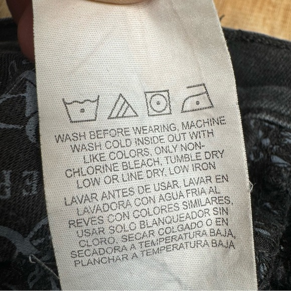 Rock & Republic Black Studded Cuffed Jean Shorts Sz 6 Distressed Festival Goth - Picture 11 of 15